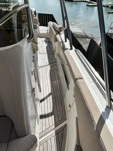 area-marine-legend-33-console-central-2011 (13)