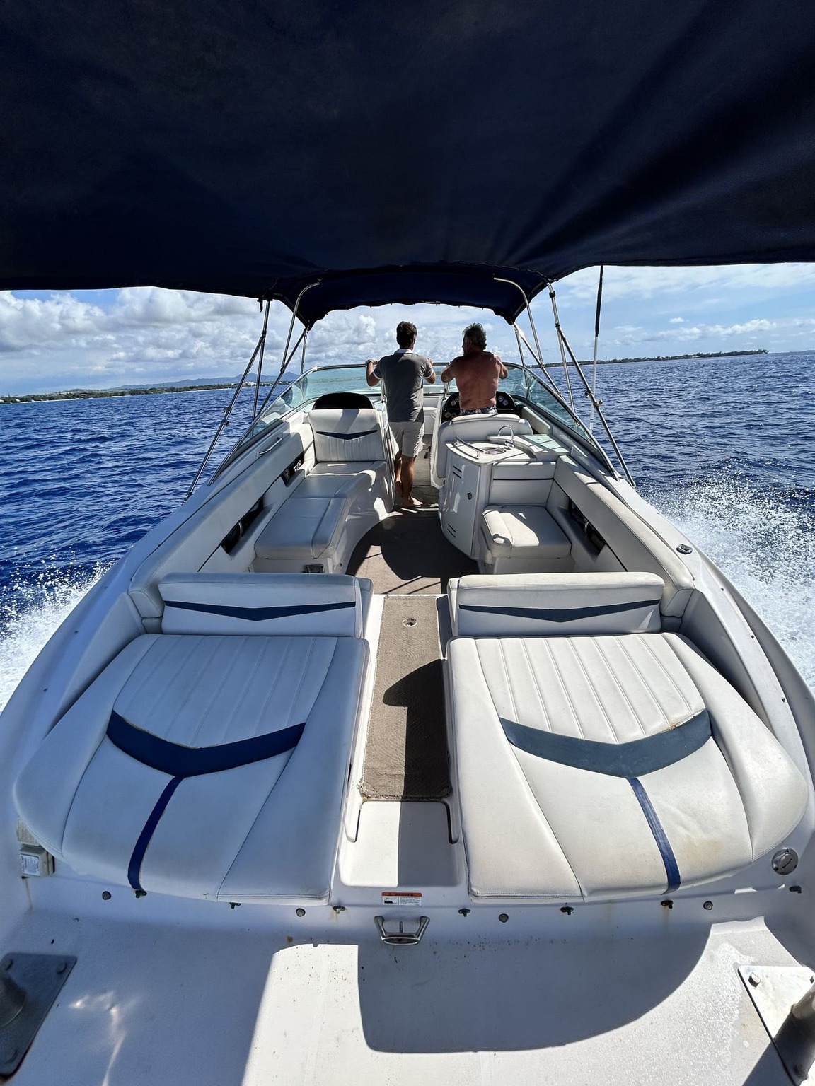 Four Winns H310 - area-marine (4)